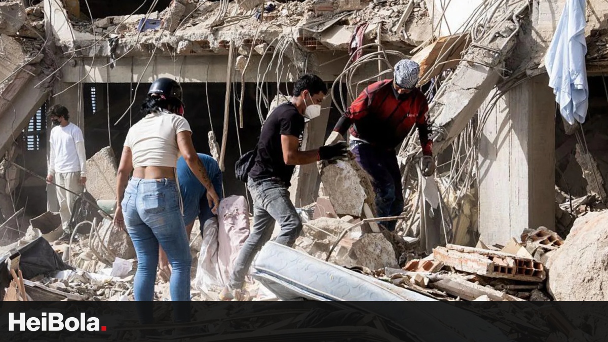 Venezuela Earthquakes Leave La Guaira in Desperate Search for Survivors