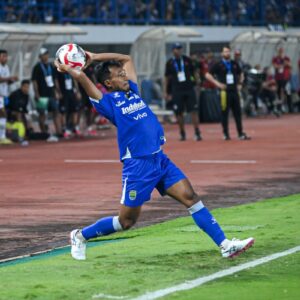 Robi Darwis Resmi Tinggalkan Persib Bandung Setelah Juara Super League 2025-2026
