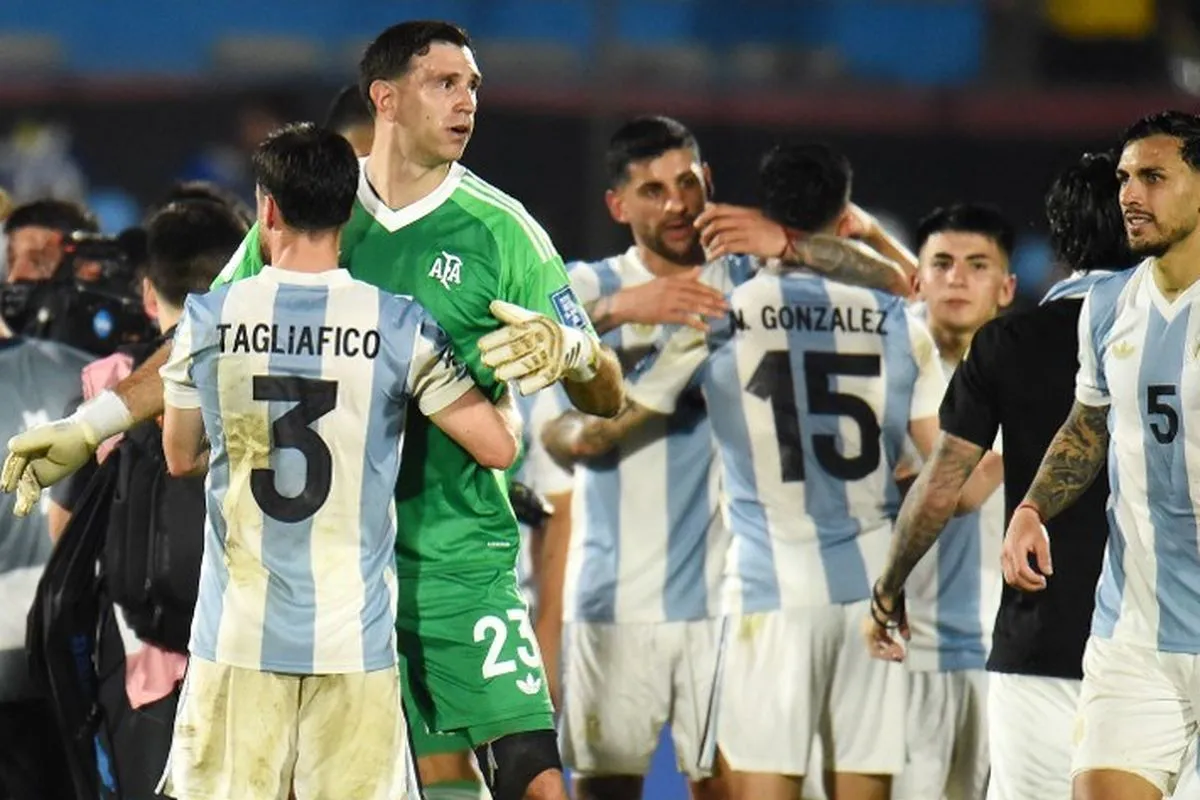 Juventus Pertimbangkan Kembali Pembelian Emiliano Martinez dari Aston Villa