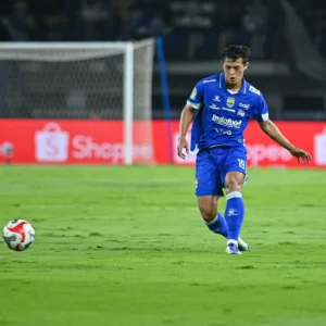 Persib Bandung Resmi Lepas Alfeandra Dewangga ke Arema FC