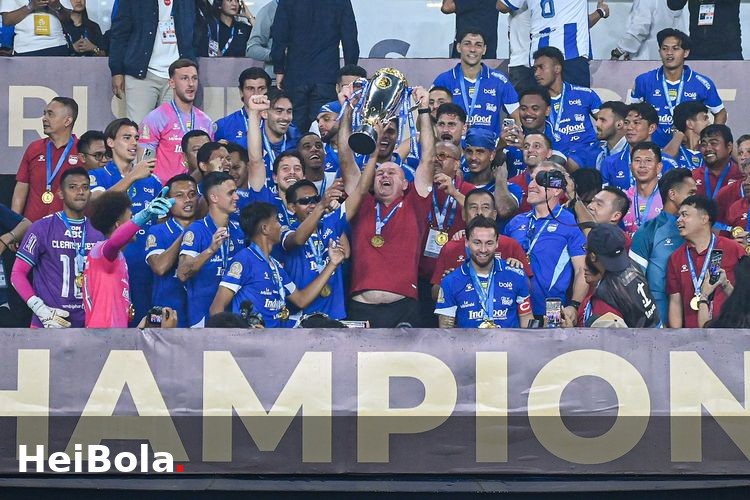 Persib Bandung Lepas Andrew Jung ke Ha Noi FC