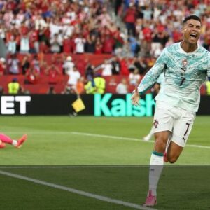 Cristiano Ronaldo Puji Luka Modric Usai Kalahkan Kroasia