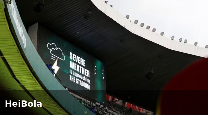 Pertandingan Meksiko vs Inggris Ditunda Karena Cuaca Buruk