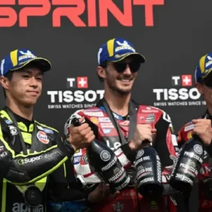 Aprilia Mungkin Menyesal Pilih Bagnaia Ketimbang Ogura