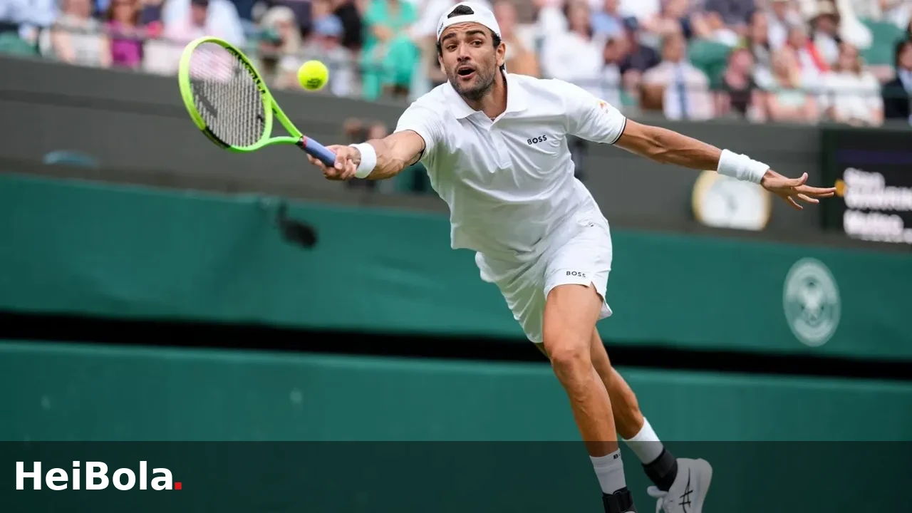 Matteo Berrettini Tembus Babak Ketiga Wimbledon Setelah Berjuang Melawan Cedera