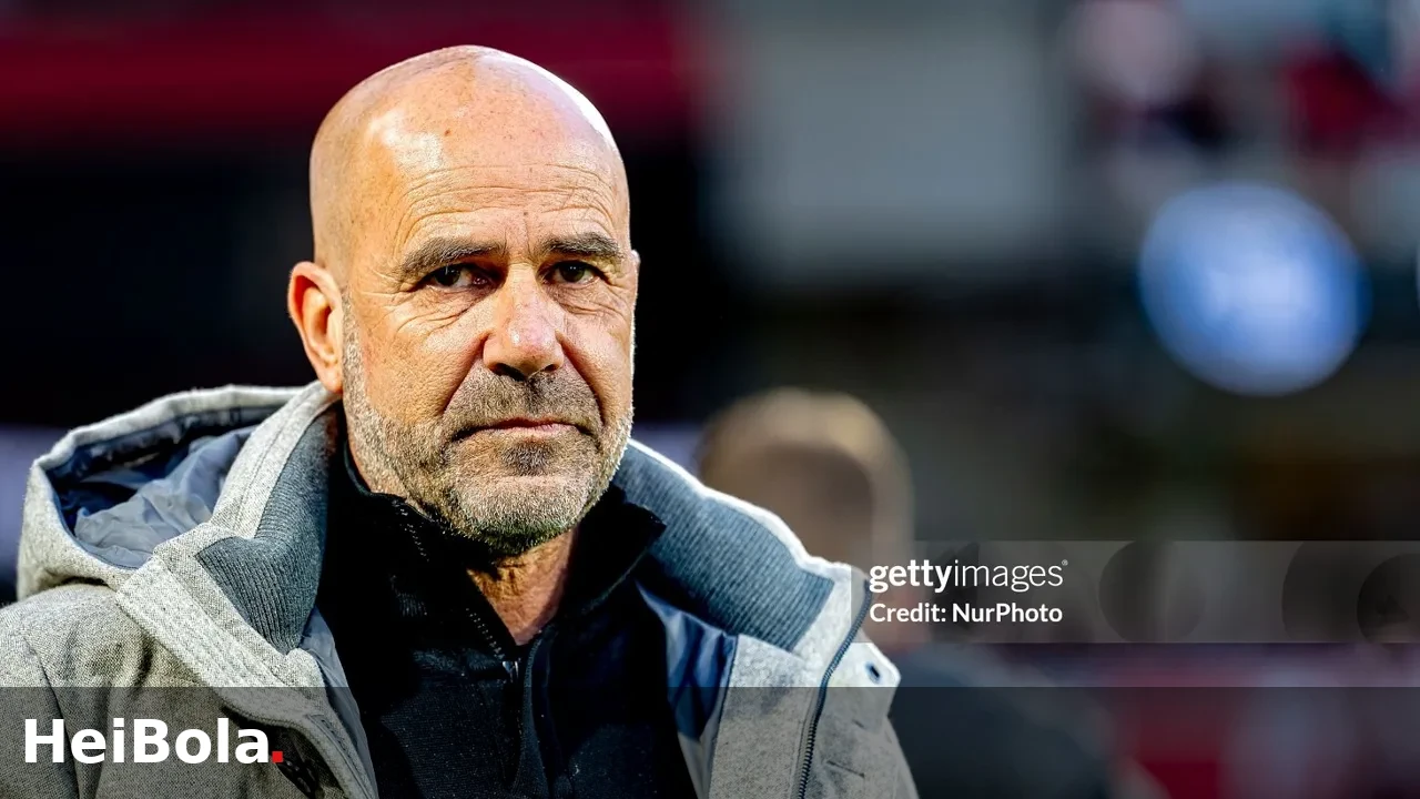Peter Bosz Menolak Rumor Gantikan Ronald Koeman di Timnas Belanda