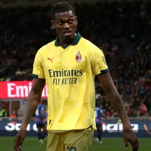 Kabar Terbaru: Tottenham Hotspur Pertimbangkan Rekrut Rafael Leao dari AC Milan