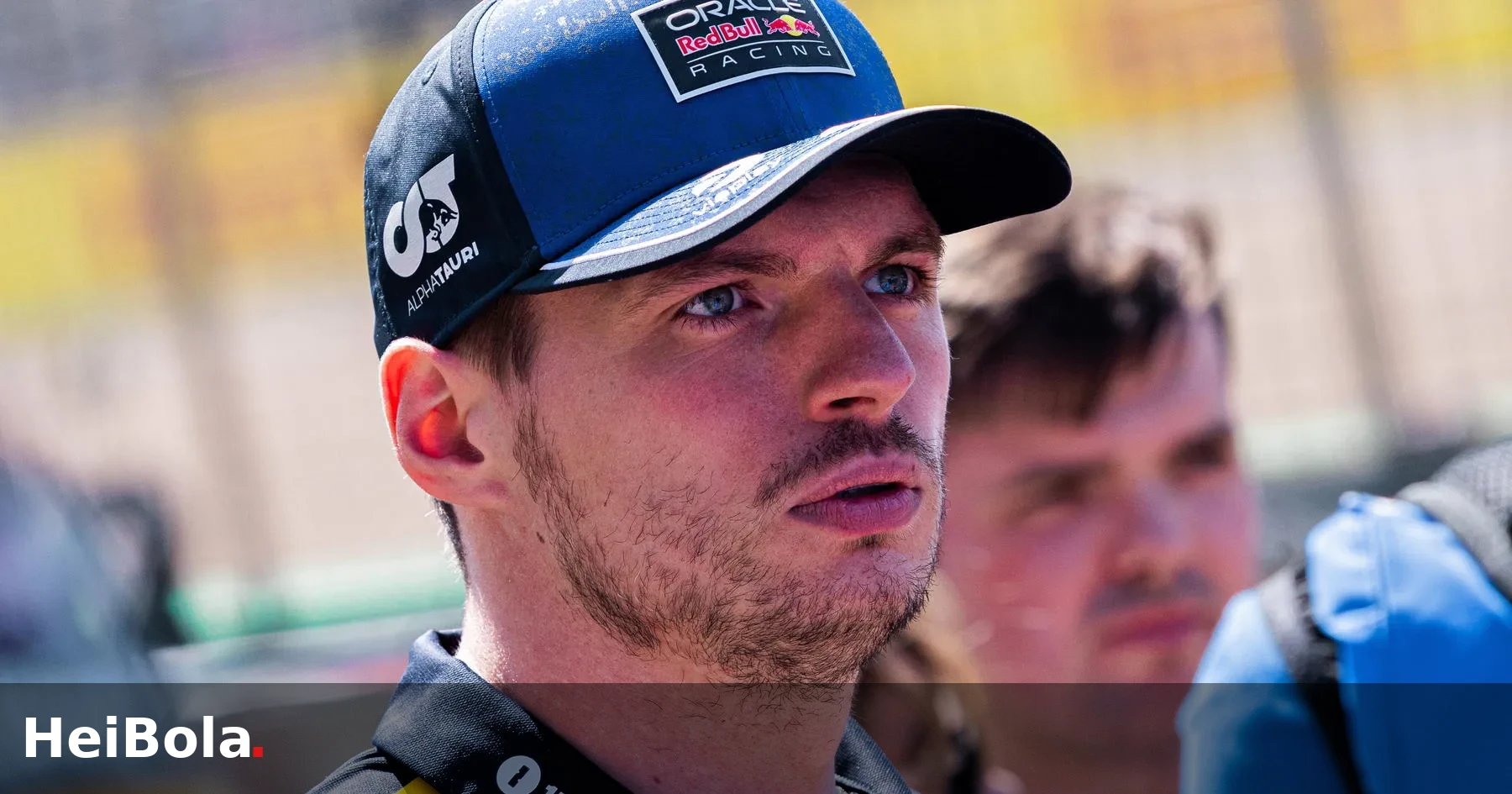 Verstappen Dukung Russell Meski Ada Kontroversi Bendera Kuning